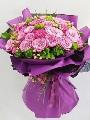 İthal Pembe Gül Buketi